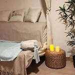 Les Cocotiers Vue 250 M De アグド