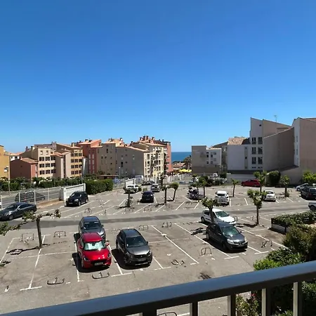 Les Cocotiers Vue 250 M De