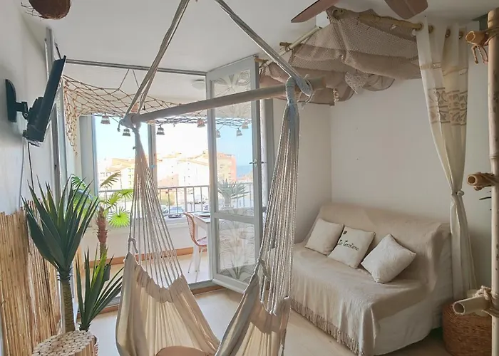 Les Cocotiers Vue 250 M De